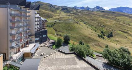 6-guest Rental With Dedicated Ski Locker