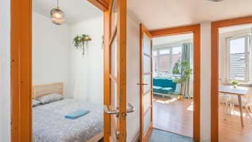 2 bedrooms