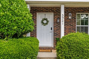 Exterior detail - Urban Oasis in Charotte (Charlotte)