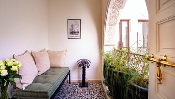 Luxury-Suite, Nichtraucher, Blick auf den Innenhof | Balkon