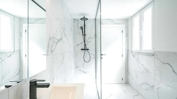 Apartment | Bathroom