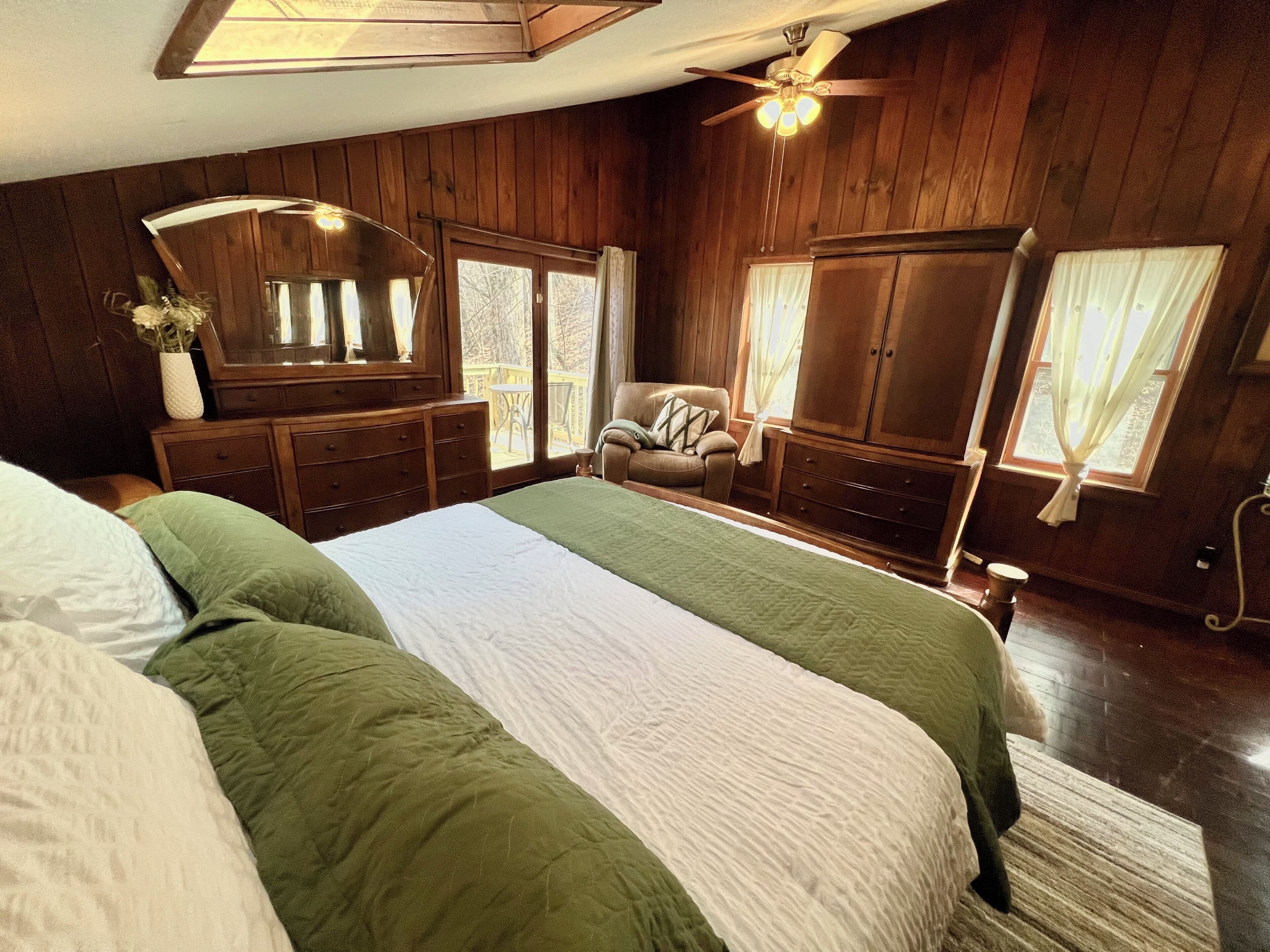 3 bedrooms, WiFi, bed sheets