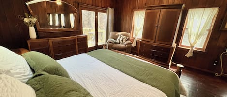 3 bedrooms, WiFi, bed sheets