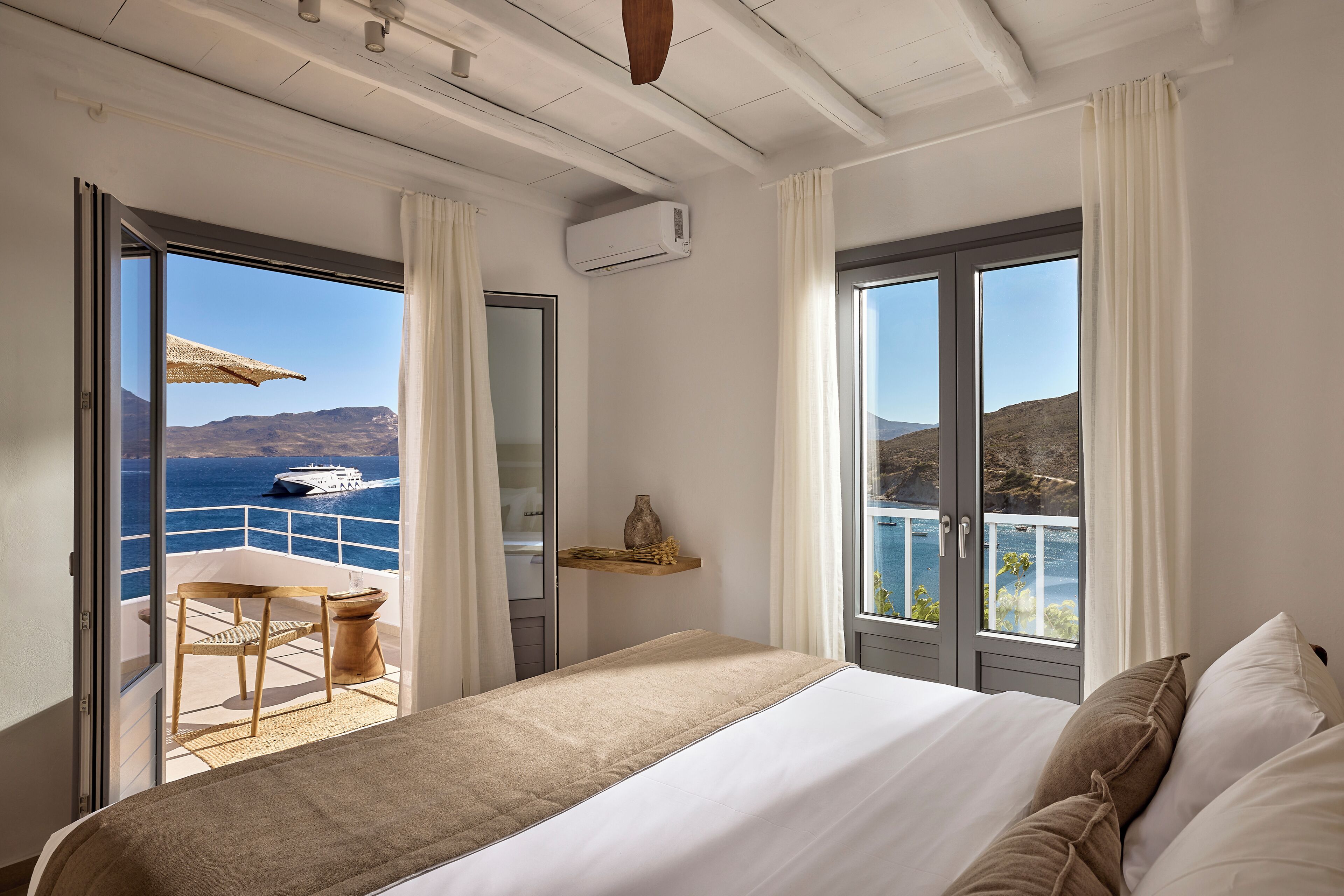 Villa Soleil Milos - Delmar Collection