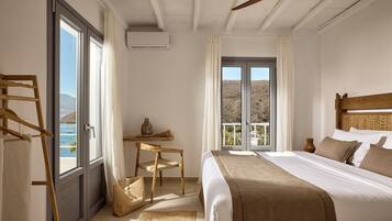 Villa Soleil Milos - Delmar Collection | Safe på rommet, lydisolert, strykejern/-brett og barnesenger (inkludert)