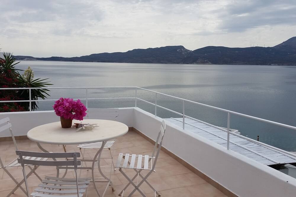Villa Soleil Milos - Delmar Collection