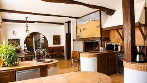 Interior - "La Tricherie" Vacation Rental in the Gers (Crastes)