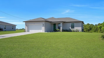 House, Garden View | Exterior