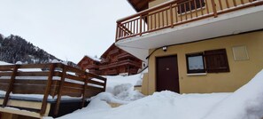Exterior - Apartment 'Parenthèse Alpine' with Mountain View and Private Terrace (La Plagne-Tarentaise)