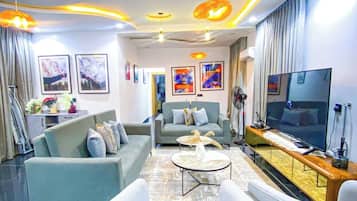 Junior Room, Balcony, City View | Living area