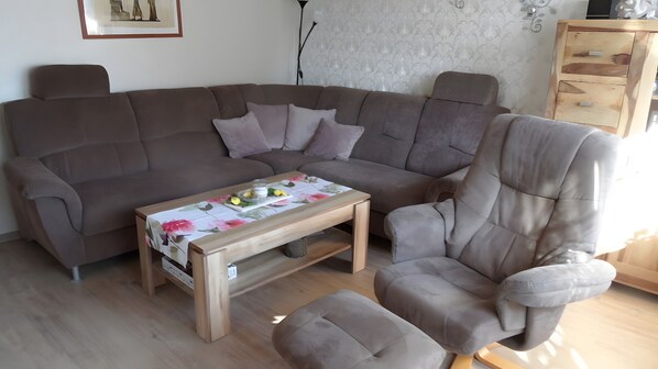 TV, DVD player, stereo