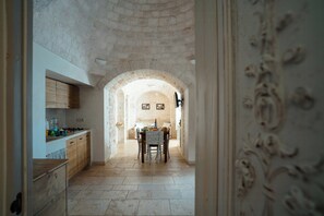 Dining - Six-cone trullo with spa near Alberobello (Martina Franca)