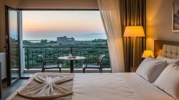 Economy Double Room, Balcony, Garden View | Free WiFi