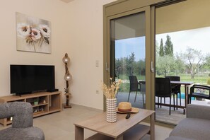 Smart TV - Ktistakis Apartment near Sidari (Psathilas)