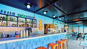 Bar (in der Unterkunft)