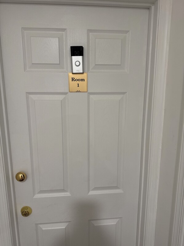Miscellaneous - 3-bedroom with AC and Heating in a basement Waldorf (Waldorf)