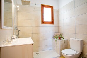 Villa | Bathroom - 3-bedroom Villa in Sant Josep With Pool (Sant Josep de sa Talaia)