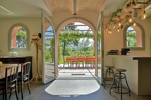 Historic villa in Tuscan Maremma with bio lake