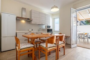 Dining - A comfortable 90 sqm apartment on two levels connected by an internal staircase, ideal for up to 6 people.The property is located in Torre Faro, one of the most picturesque towns in the Messina area, about 15 km from the center of Messina, at a point whe (Messina)