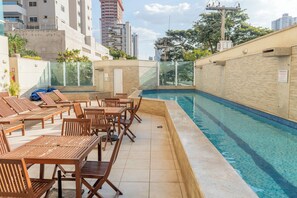 Pool - Vrbo Property (Goiânia)