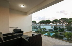 Terrace/patio - SanPietro Vacation Apartment 056 (Plazhi San Pietro)