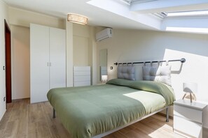 3 bedrooms, iron/ironing board