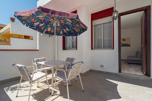 A cozy apartment of approximately 90 square meters, spread over two levels connected by stairs, accommodating up to 6 people.The property is located in Torre Faro, a charming seaside village about 15 km from Messina, where the Ionian and Tyrrhenian Seas