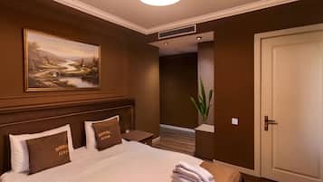 Deluxe Double Room | Free WiFi