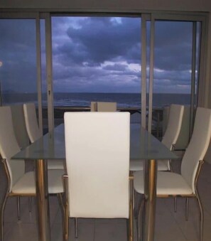 Dining - Ocean Edge Apartments (Hermanus)