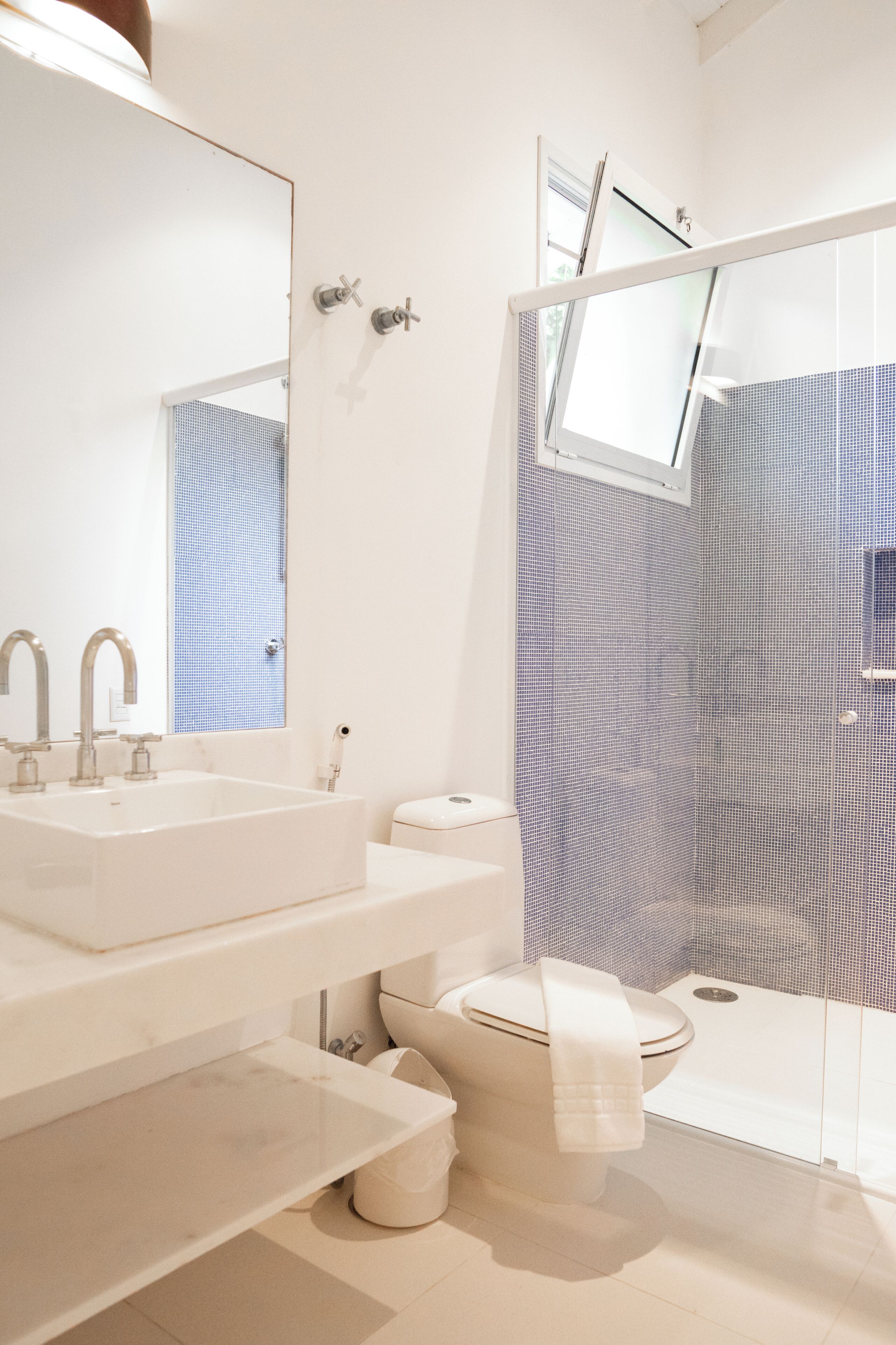 Deluxe Triple Room | Bathroom