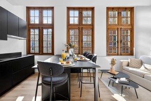 Dining - Maison Grand-Place 2 (Brussels)