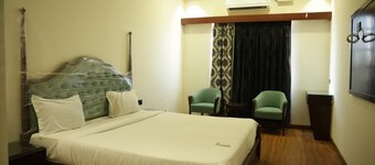 Shiv Resort & Palace 