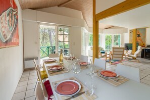 Dining - L'Ombre des Pins - Avec Piscine Privée Chauffée (Lacanau)