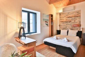 Iron/ironing board, free WiFi, bed sheets - L'Airial - Two Bedroom House, Sleeps 6 (Les Sables d'Olonne)