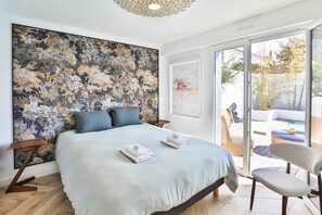Free WiFi, bed sheets - Villa l'Élégante - Four Bedroom House, Sleeps 8 (Les Sables d'Olonne)