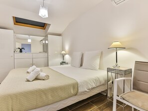 Iron/ironing board, free WiFi, bed sheets - Le Duplex de Bourgenay (Talmont-Saint-Hilaire)