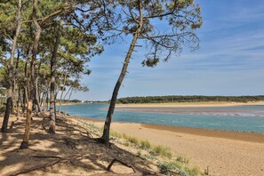 Beach - Santoline 003 - One Bedroom Apartment, Sleeps 4 (Talmont-Saint-Hilaire)