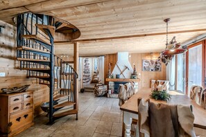 Dining - Chalet Le Lochet - Calme et chaleureux pour 8 (Sixt-Fer-à-Cheval)