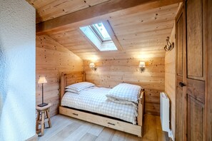 Iron/ironing board, free WiFi, bed sheets - Chalet Le Lochet - Calme et chaleureux pour 8 (Sixt-Fer-à-Cheval)