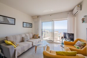 TV - Le Cap Nérée - Appartement avec balcon vue mer (Saint Raphael)