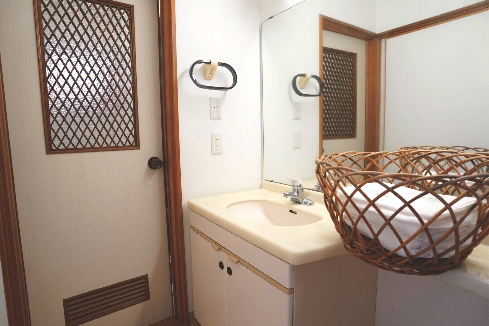 Hair dryer, bidet, towels, soap
