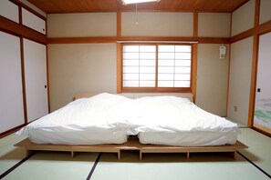 Internet, bed sheets