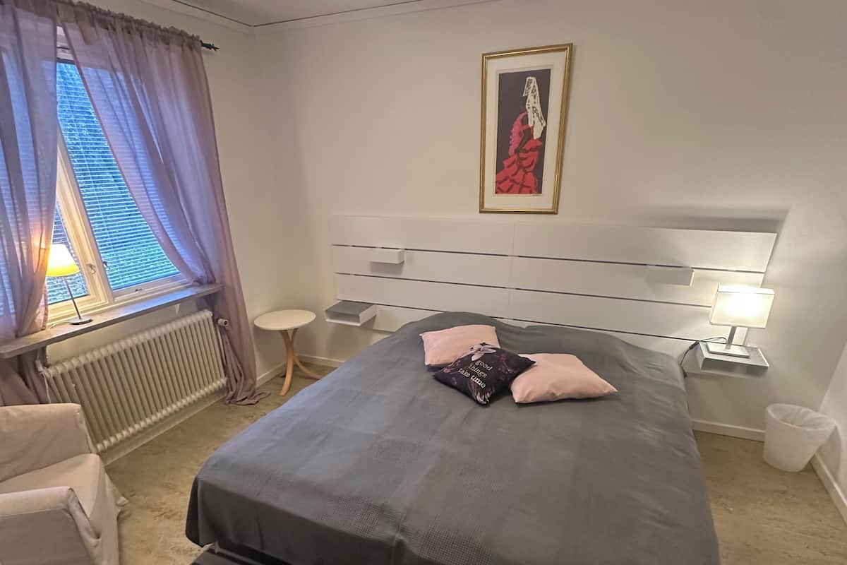 Basic Room, Garden View | WiFi (free), individually furnished
