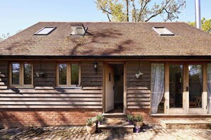 Exterior detail - Host & Stay | The Tiled Cottage (Bonnington)