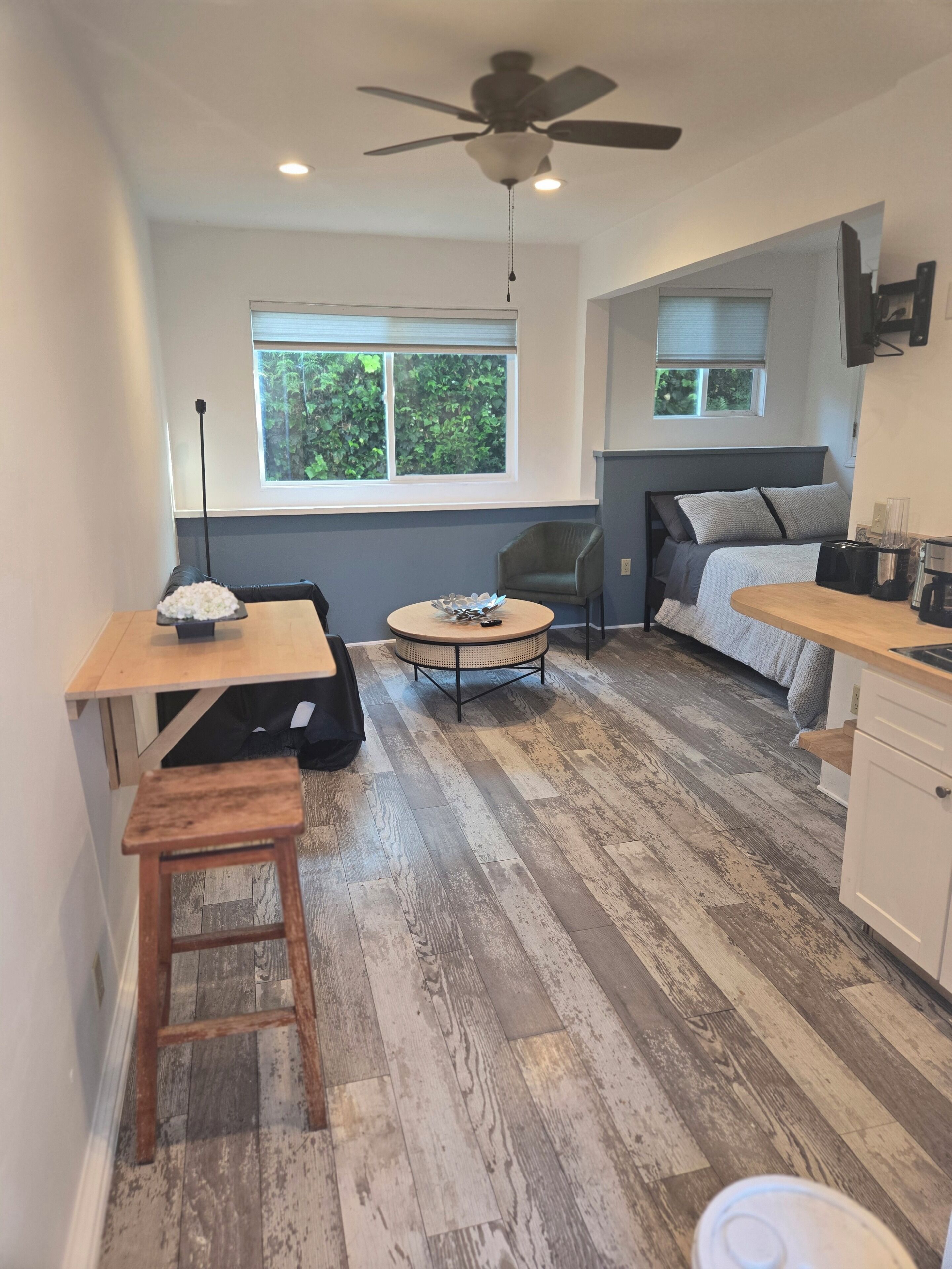 1 chambre, fer et planche à repasser, Wi-Fi gratuit, draps fournis