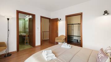 3 Schlafzimmer, Bügeleisen/Bügelbrett, WLAN, Bettwäsche