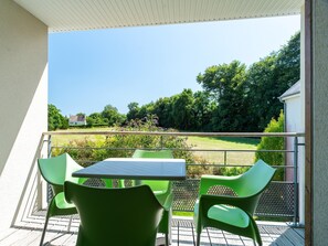 Apartment | Balcony - 1BR Stay in Pont-aven With Balcony (Pont-Aven)