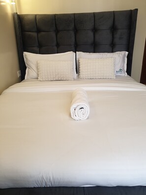 2 quartos, ferros/tábuas de passar roupa, Wi-Fi, roupa de cama
