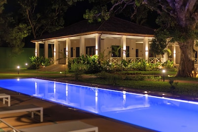 Native Hotels