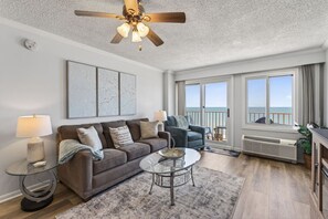 TV - Oceanfront Beach Condo, Pool, Gym, Fishing Surfing (Virginia Beach)